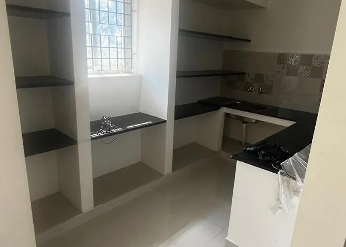 V Inn Service Apartments